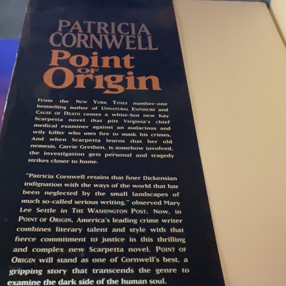 Patricia Cornwell Point Of Origin - Picture 3 of 4